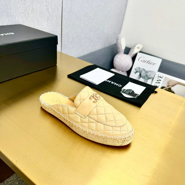 mulo in pelle di vitello trapuntata beige