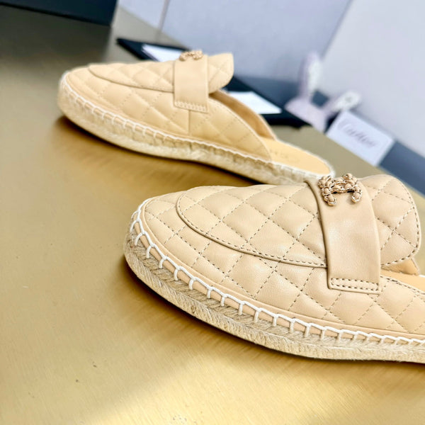 mulo in pelle di vitello trapuntata beige