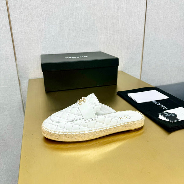 mule white quilted calfskin