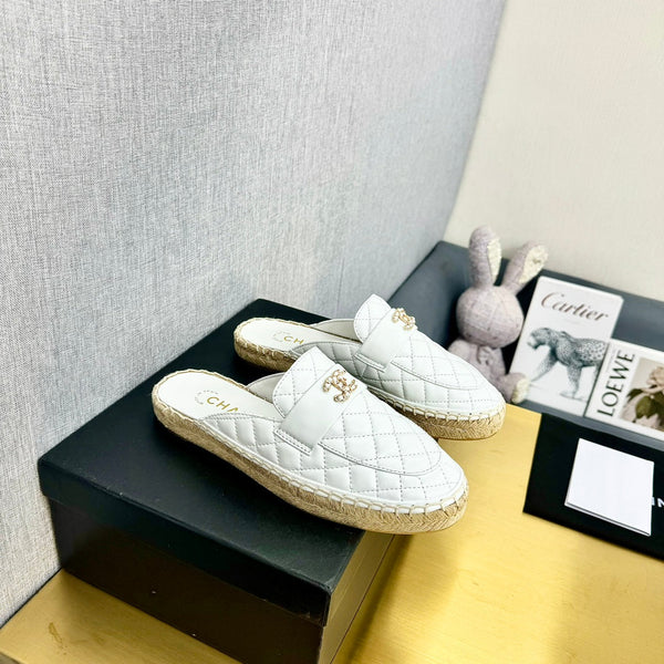 mule white quilted calfskin