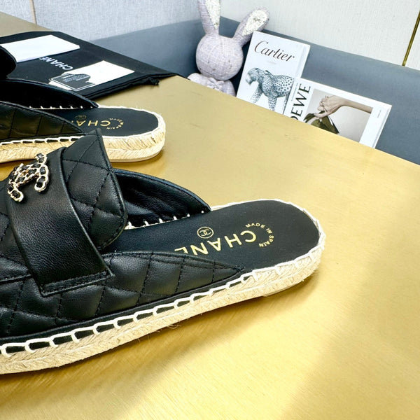 mulo in pelle di vitello trapuntata nera