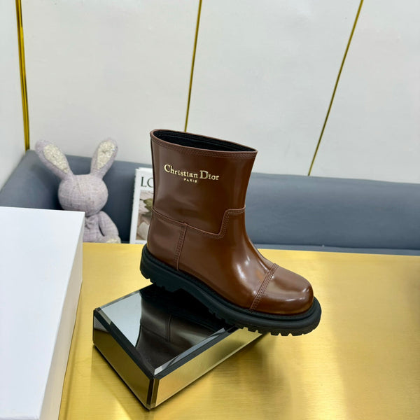 CD Ankle Boot In Glossy Brown Red Cowhide 111760