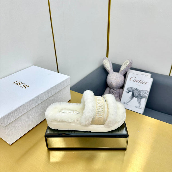 CD Dway Slide In White Mix Beige Wool Fleece Lining And Canvas Fabric 111083