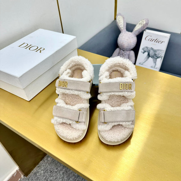 Dioract Sandal In Light Grey Suede And Wool Fleece Lining 111044