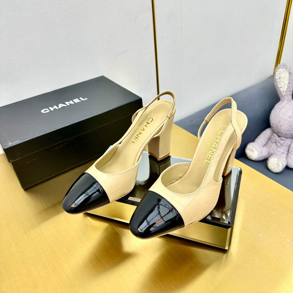 cc slingback pumps 90 in beige lambskin and black patent calfskin 137450
