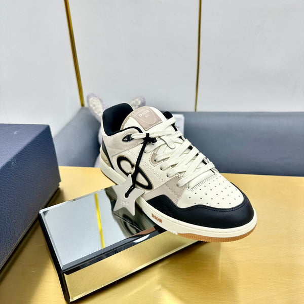 CD B57 Low-Top Sneaker In Black Calfskin 993820