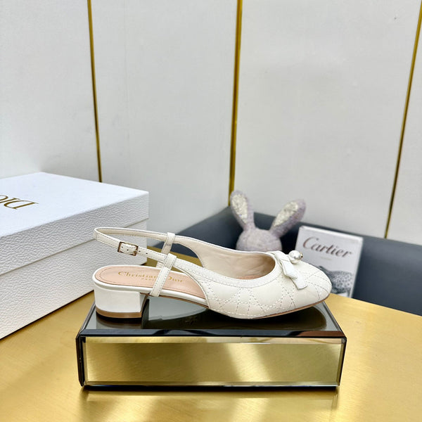 CD Ballet Slingback Pump 35MM In White Quilted Calfskin 111037