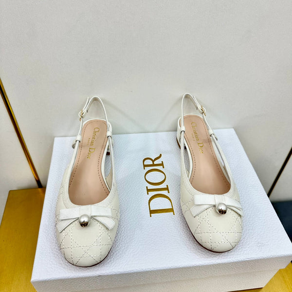 CD Ballet Slingback Pump 35MM In White Quilted Calfskin 111037