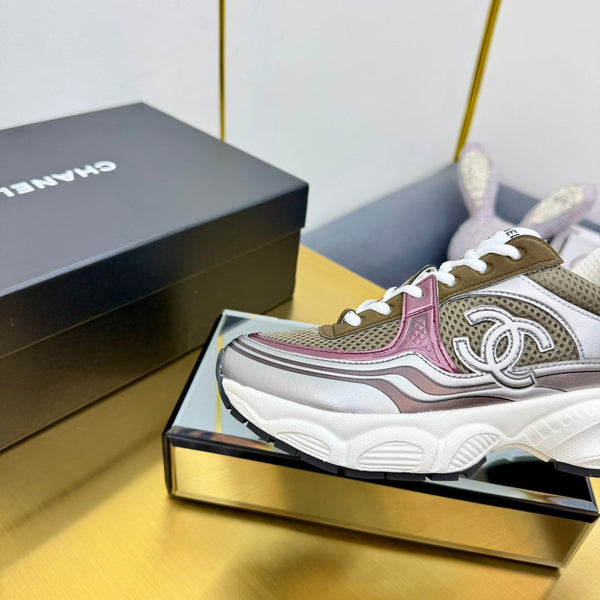 DAD SNEAKER IN VITELLO COLORATO E RETE TRASPIRANTE