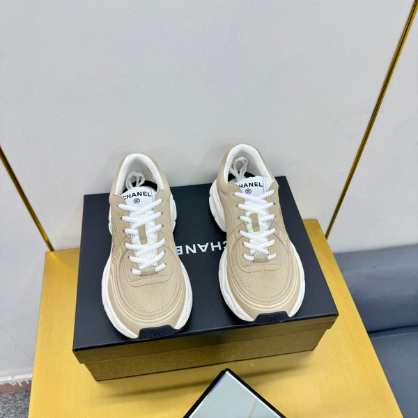 DAD SNEAKER IN TUSCAN BEIGE SUEDE AND BREATHABLE MESH