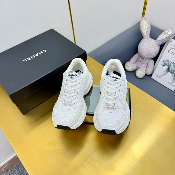 DAD SNEAKER IN CAMOSCIO BIANCO E RETE TRASPIRANTE