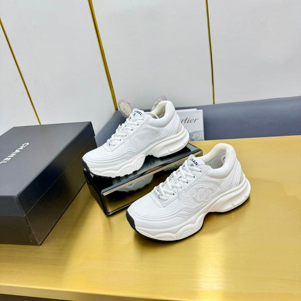 DAD SNEAKER IN CAMOSCIO BIANCO E RETE TRASPIRANTE