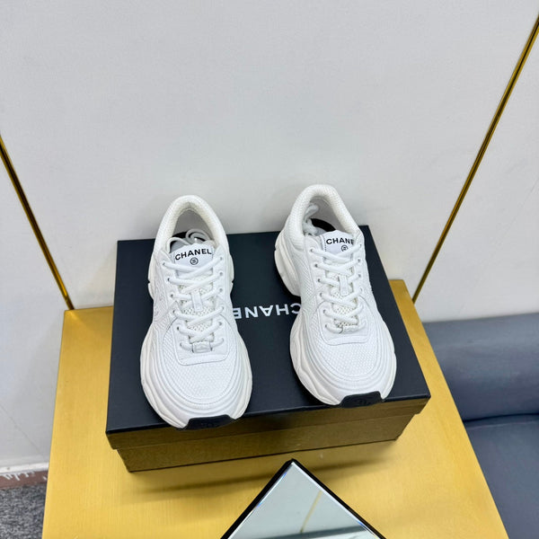 DAD SNEAKER IN CAMOSCIO BIANCO E RETE TRASPIRANTE