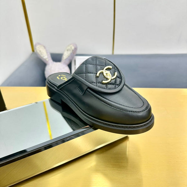 CC Mocassini Mule in pelle di pecora nera 238488