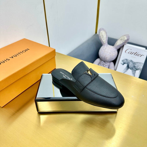 LV 25C LV Capri Mocassino aperto sul retro in pelle di vacchetta nera rugosa 219926