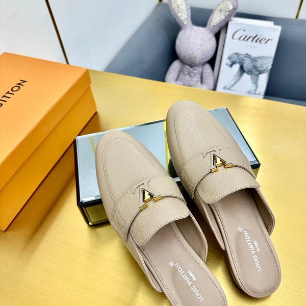 LV 25C LV Capri Open Back Loafer Cream Wrinkled Cowhide 219927