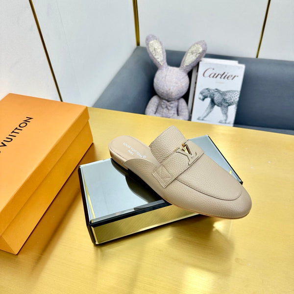 LV 25C LV Capri Open Back Loafer Cream Wrinkled Cowhide 219927