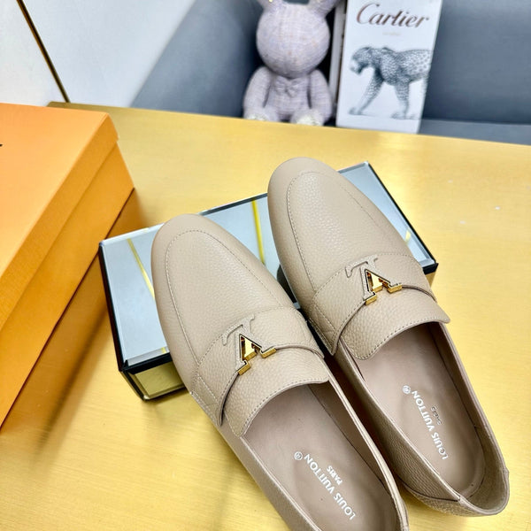 Mocassino Capri LV 25C in pelle di vacchetta rugosa color crema 219931