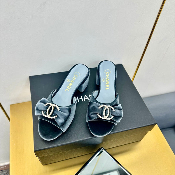 cc 25 bow mule sandal 50mm blue velvet 238474