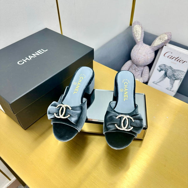 cc 25 bow mule sandal 50mm blue velvet 238474