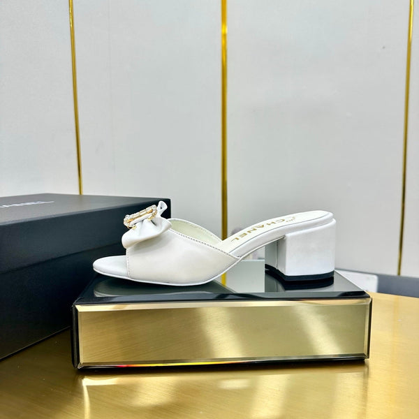 CC 25 Mid Heel Mules White Sheepskin 238475