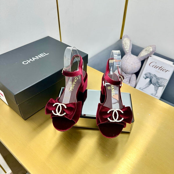 CC 25 Sandalo con Tacco in Velluto Rosso Borgogna 238484