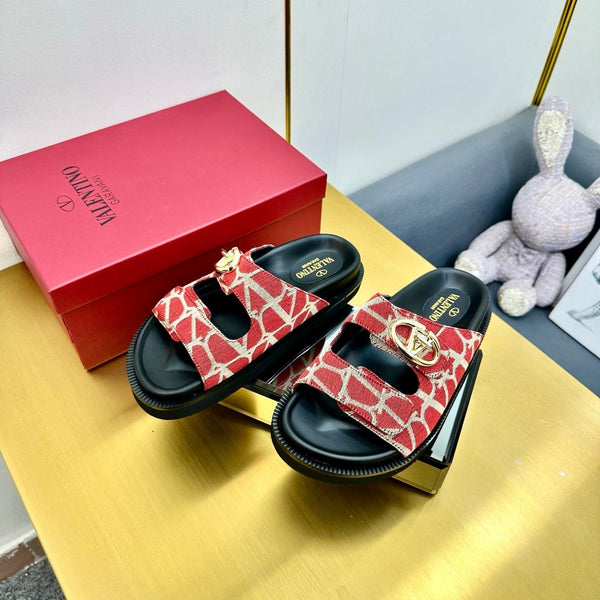 VT 25 Platform Sandals Black Red Slippers Cowhide