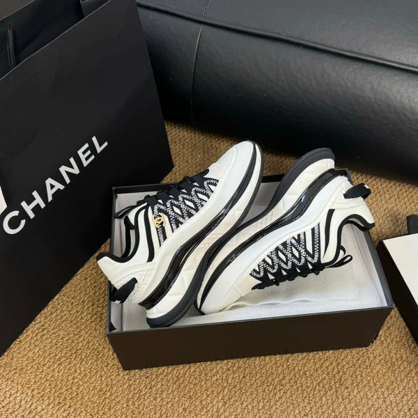 CC Sneaker Bianco Mix Nero Pelle di vitello e tessuto paracadute di seta 947510