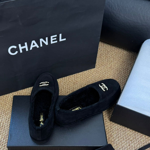 CC Flat Moccasins Black Suede And Wool
