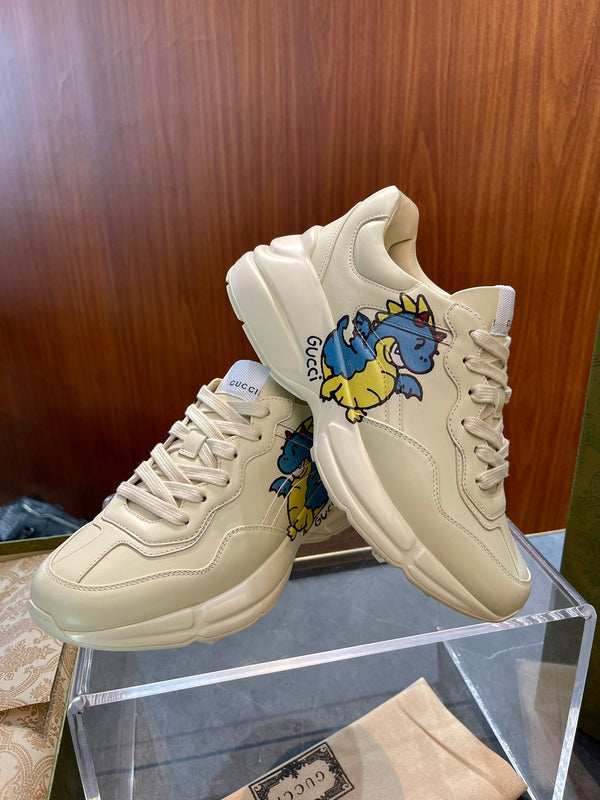 GG Men's Rhyton Sneaker Milk White Sticker Calfskin 524495