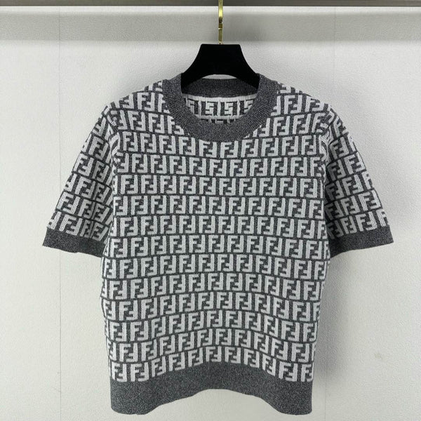 Fendi 25 Knitted Round Neck Short Sleeves Gray Wool F155