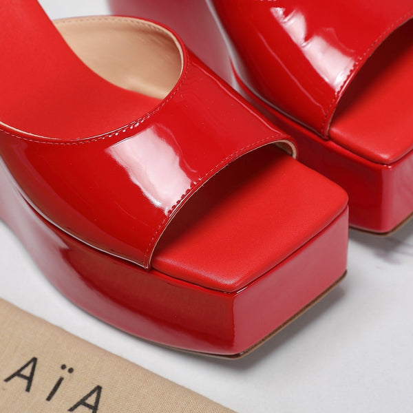 ALAIA PLATFORM WEDGE IN CHERRY RED LAMBSKIN WITH HEART EMBROIDERED