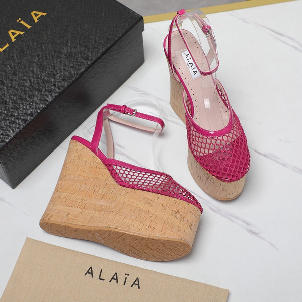 ALAIA WEDGE SANDAL IN BARBIE PINK MESH AND BEIGE RUBBER
