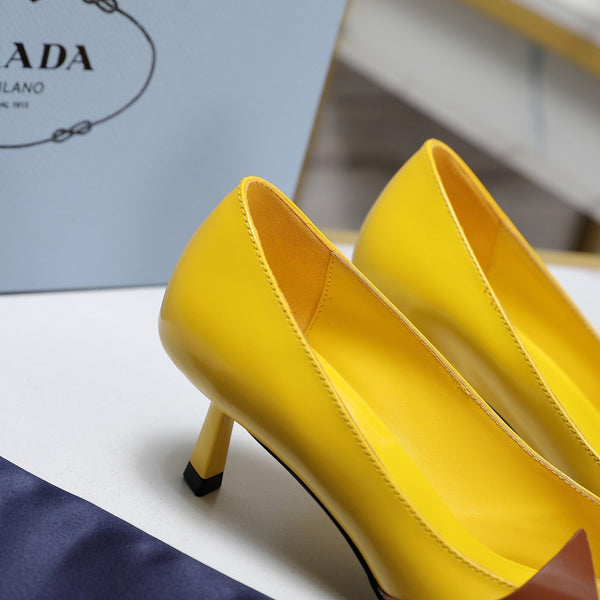 Décolleté Prada bicolore spazzolate 55 mm in pelle di vacchetta giallo cioccolato 456264