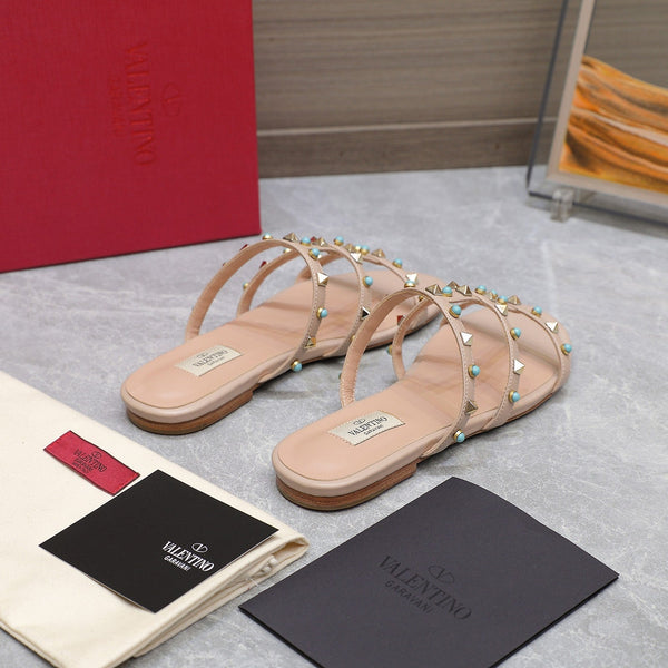 VT 25 Rockstud leather slides Nude Sheepskin 289662