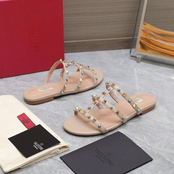 VT 25 Rockstud leather slides Nude Sheepskin 289662