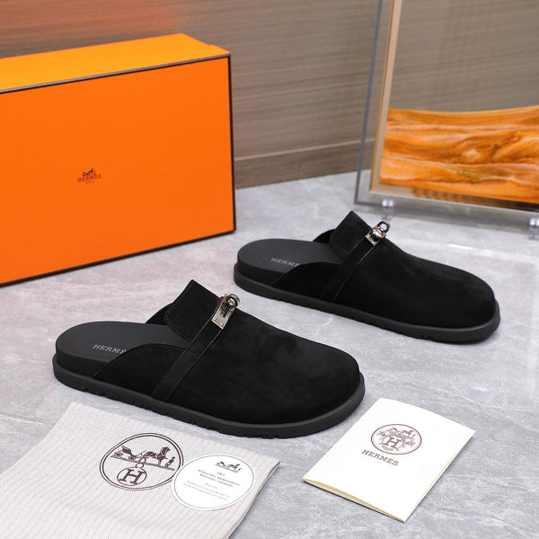 HM 25 Carlotta Mule in camoscio nero