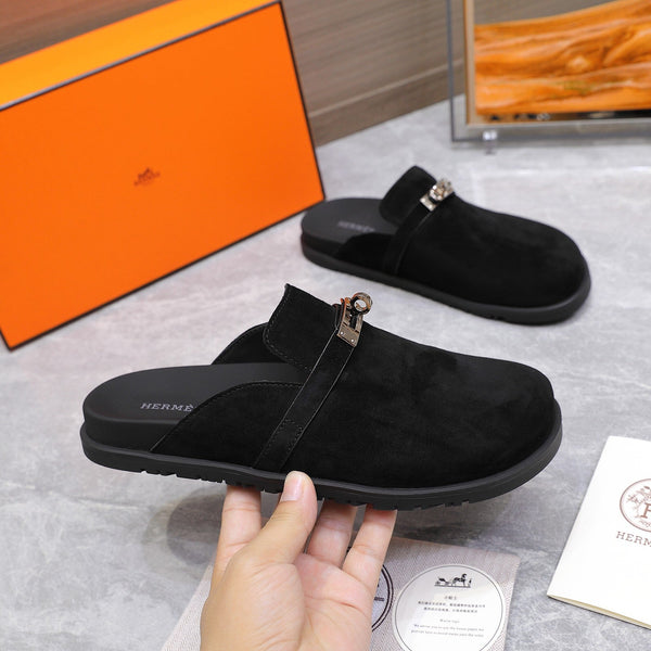 HM 25 Carlotta Mule in camoscio nero