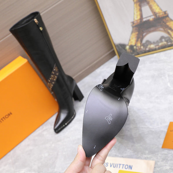 LV x Silhouette V-heel Pointed Toe Knight Long Boots 95mm Black Sheepskin 425685