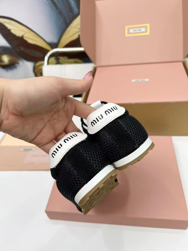 Miu Plume Sneakers Black Suede Lace 456348