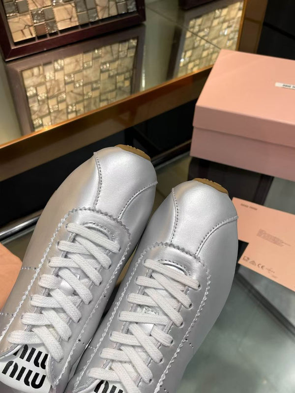 Miu Plume Sneakers Argento Pelle di Vacchetta 456350
