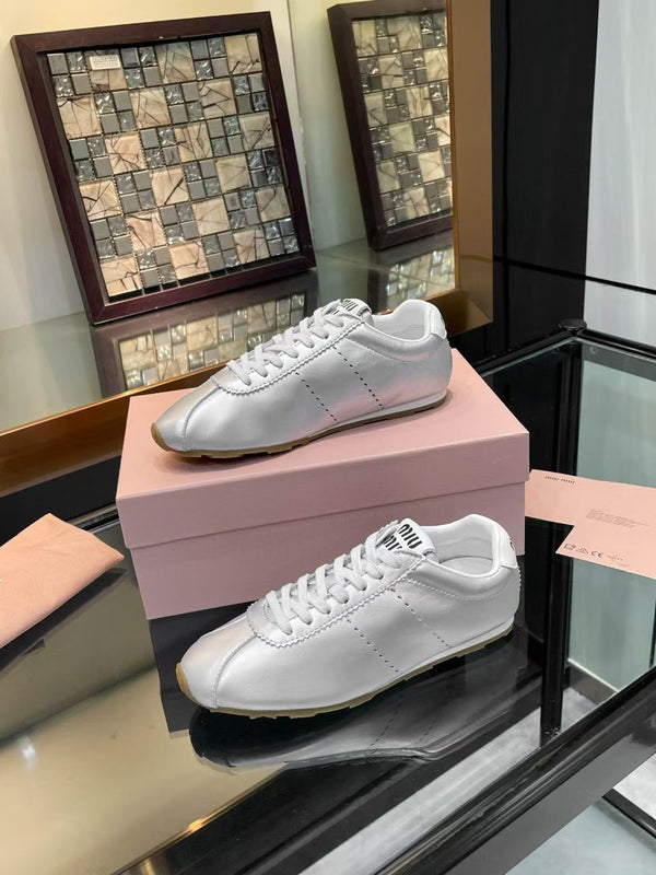 Miu Plume Sneakers Argento Pelle di Vacchetta 456350