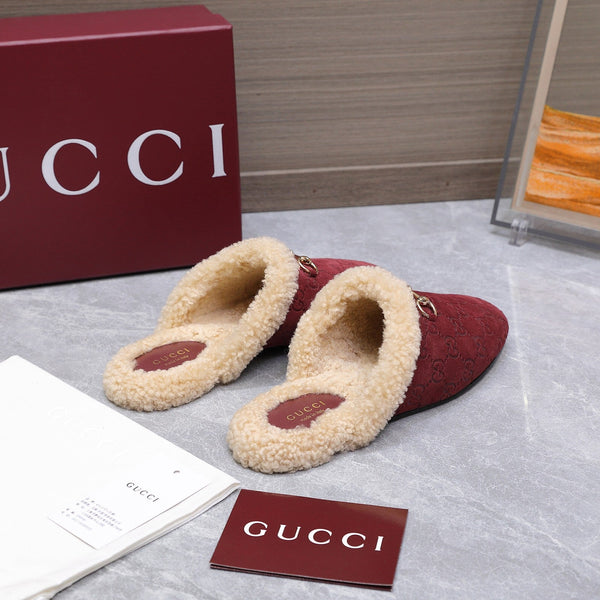 GG Horsebit Mules with Burgundy Insole Suede Shearing 547329