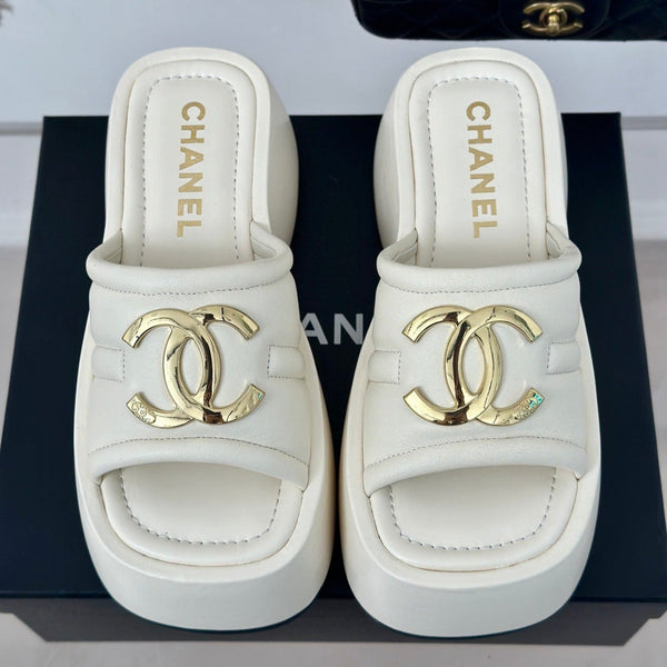 Large Double C Platform Slippers White
