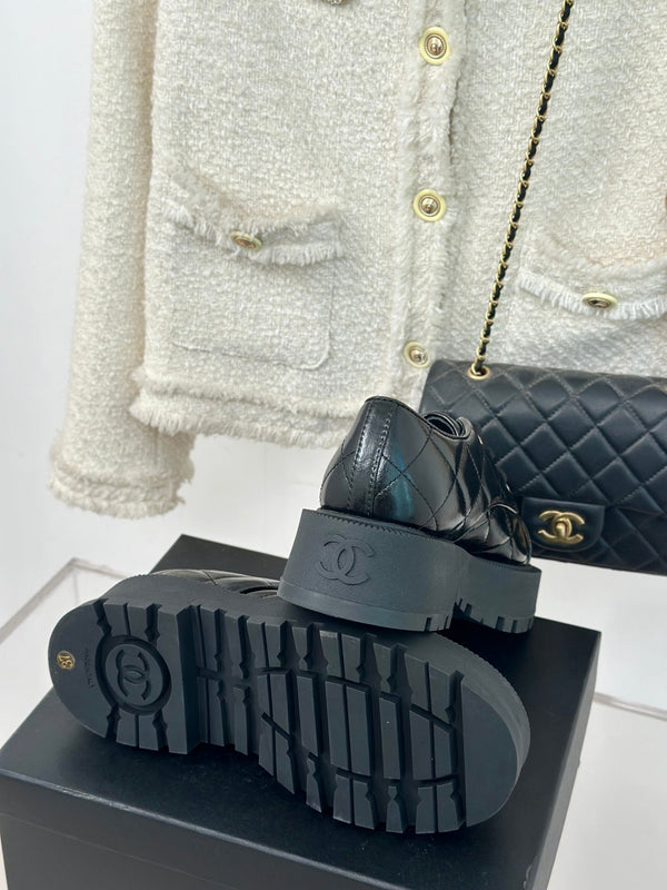 CC Classic Sneaker 50mm Nero Lucido Pelle di Vitello Trapuntata