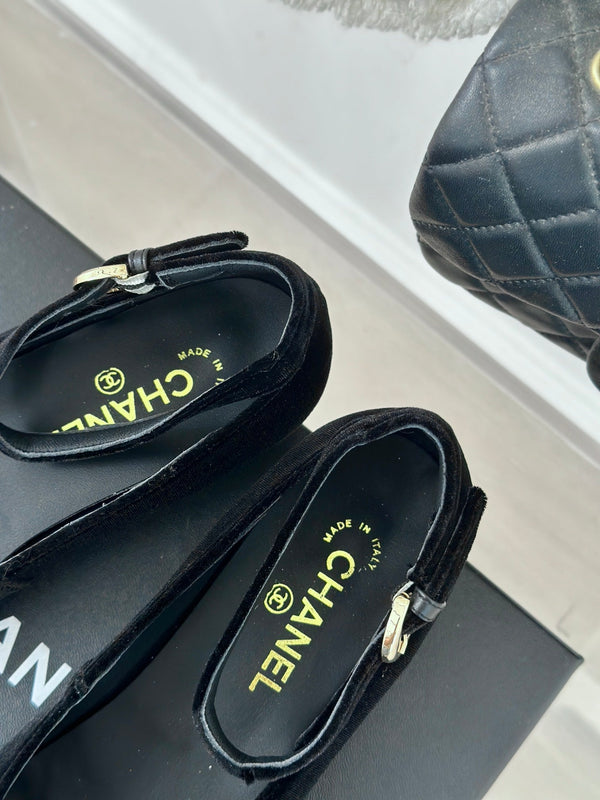 CC Mary Jane Plain Black Round Nose Suede And Lambskin