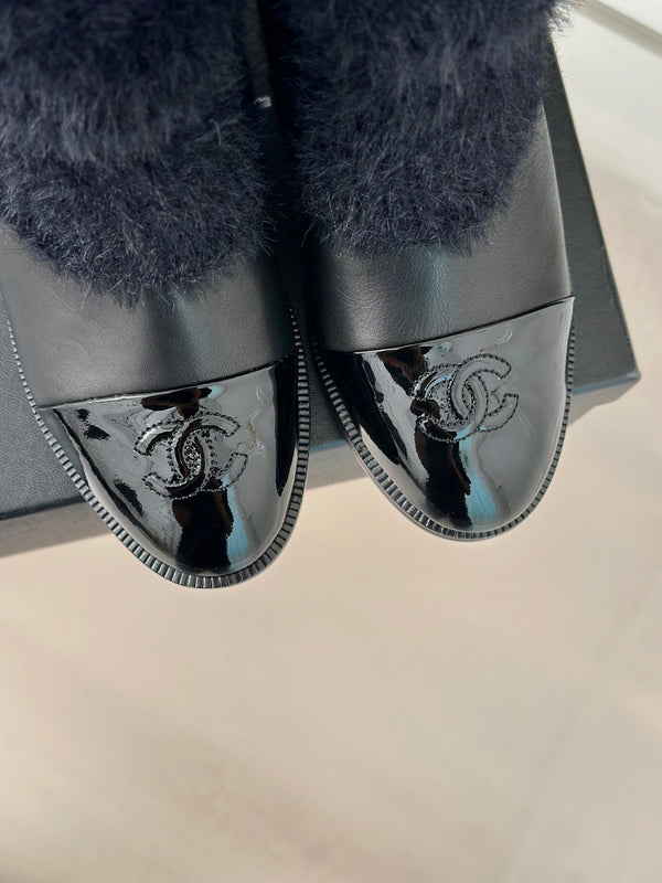 CC Short Boots 60mm Black Cowhide And Wool Yarn