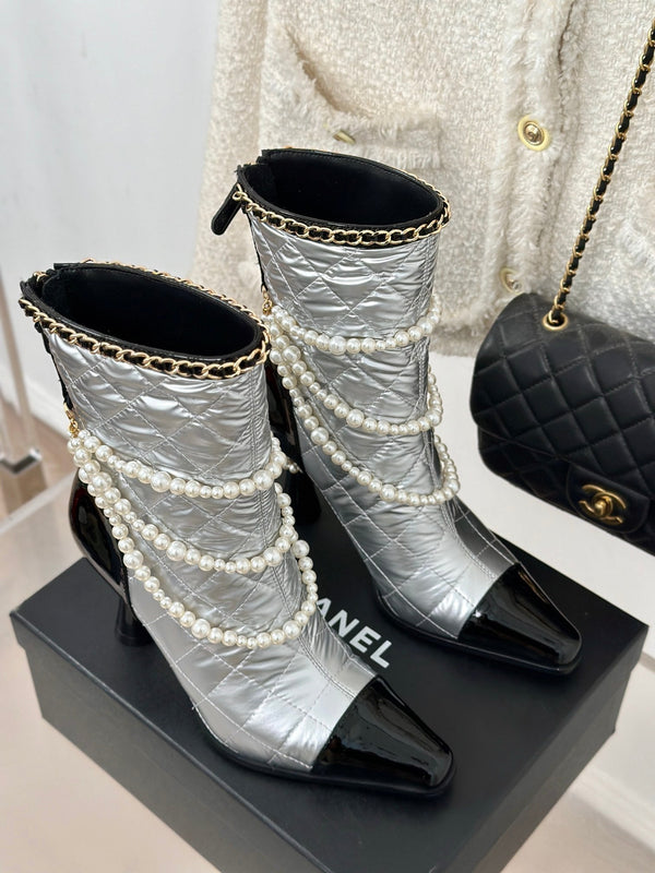 CC Short Boots 80mm Silver Wrinkled Quilted Calfskin