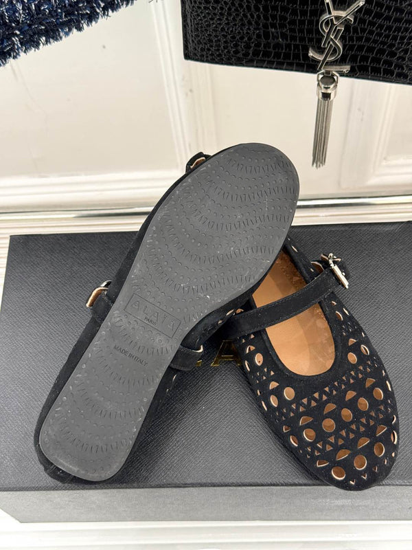 Alaia Women's Ballet Flat Black Suede 293217