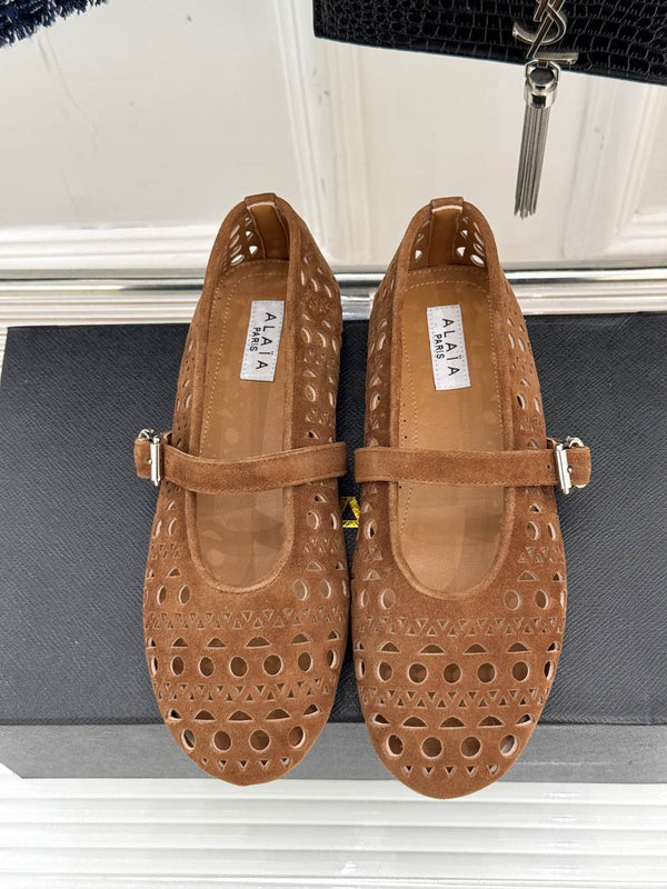 Alaia Women's Ballet Flat Brown Beige Suede 293222